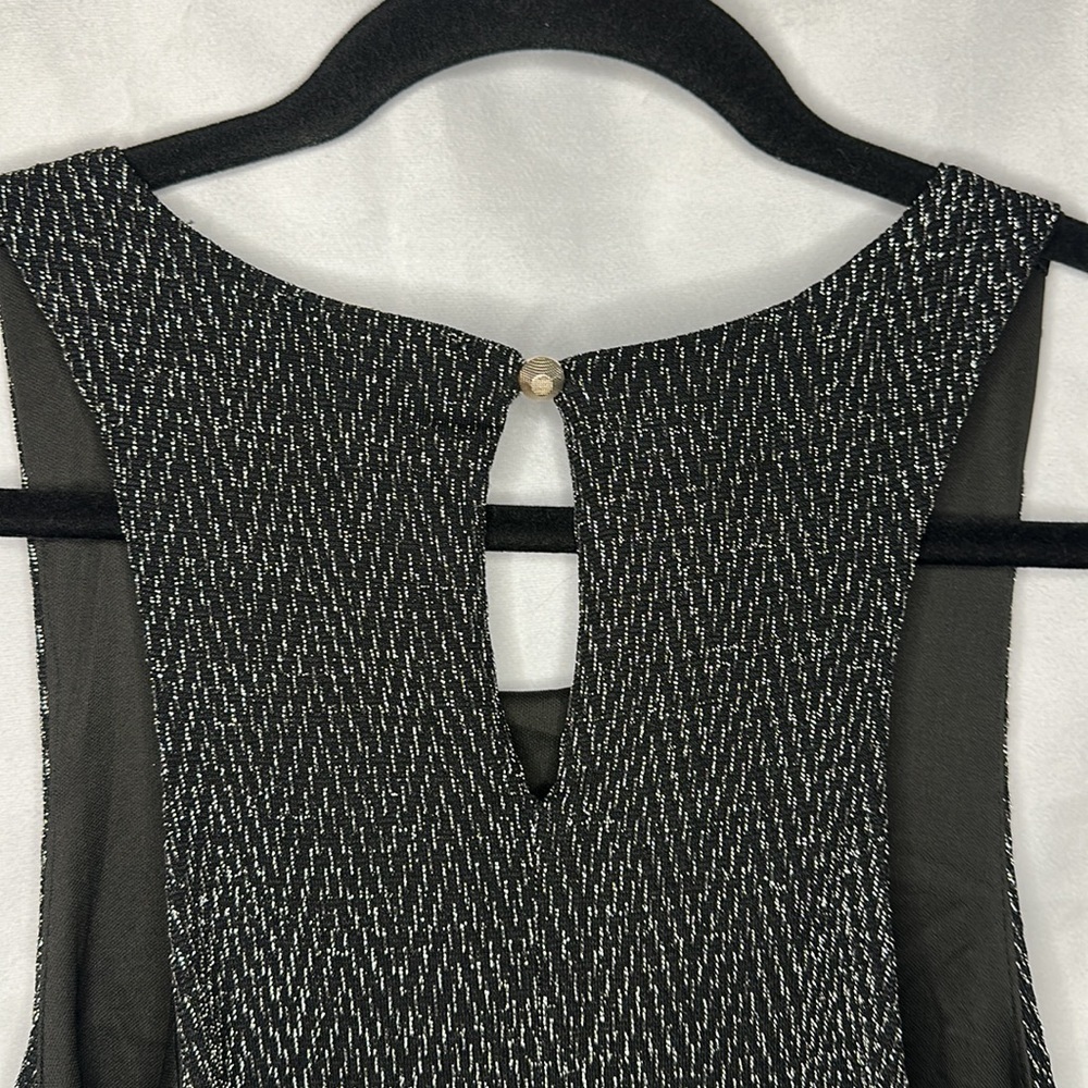 ONE STORY METALLIC A LINE DRESS (L) - Picture 7 of 7